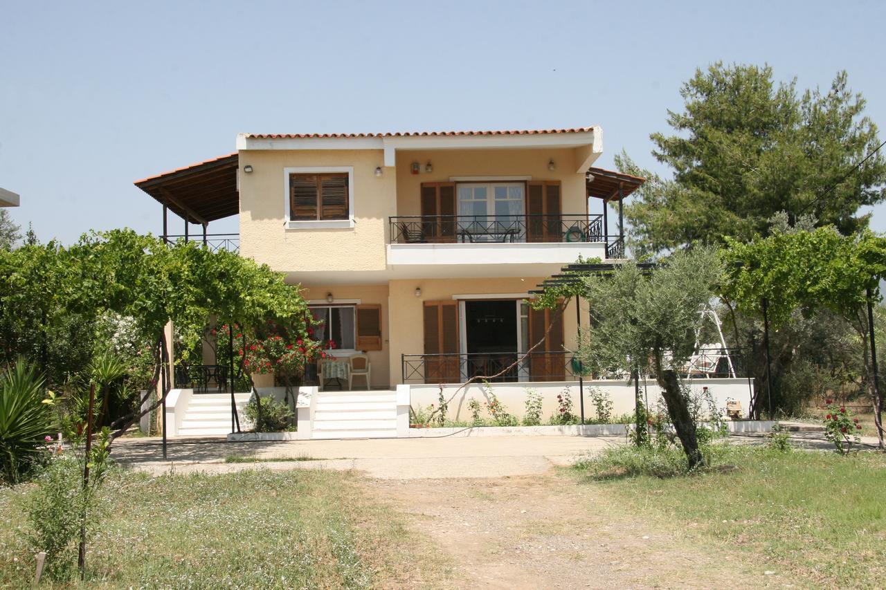Villa Vlichos Amarynthos Exterior photo